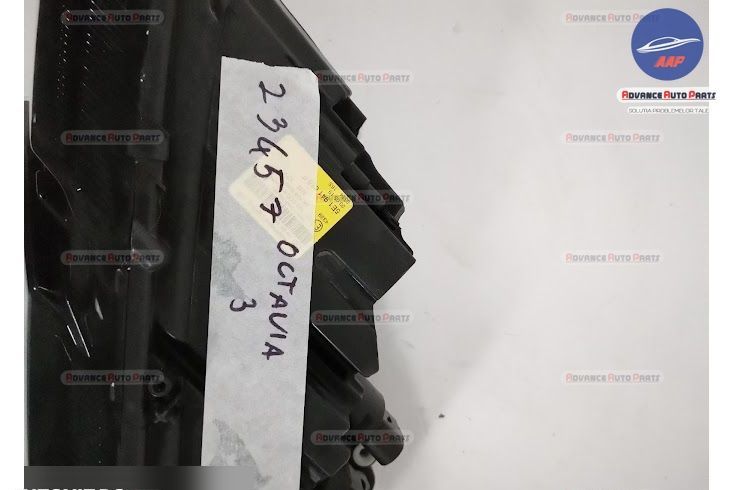 Ляв фар оригинален с ПЪЛЕН LED Шкода Октавия 3 (фейслифт) 5e1941015F Л