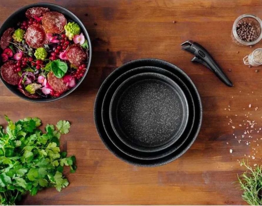 Комплект от 3 алуминиеви тави с незалепващо покритие