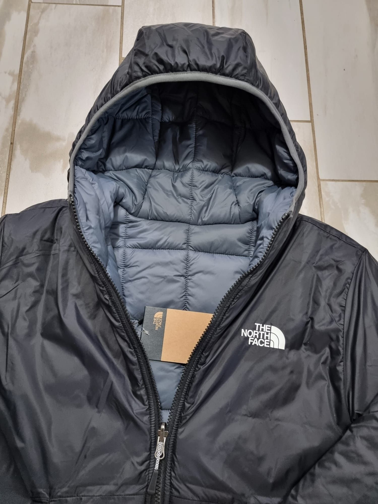 Geaca The North Face Reversibila 100% originala, marimea XS