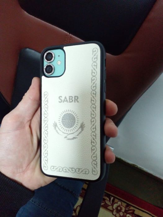 Продам IPhone 11 64GB