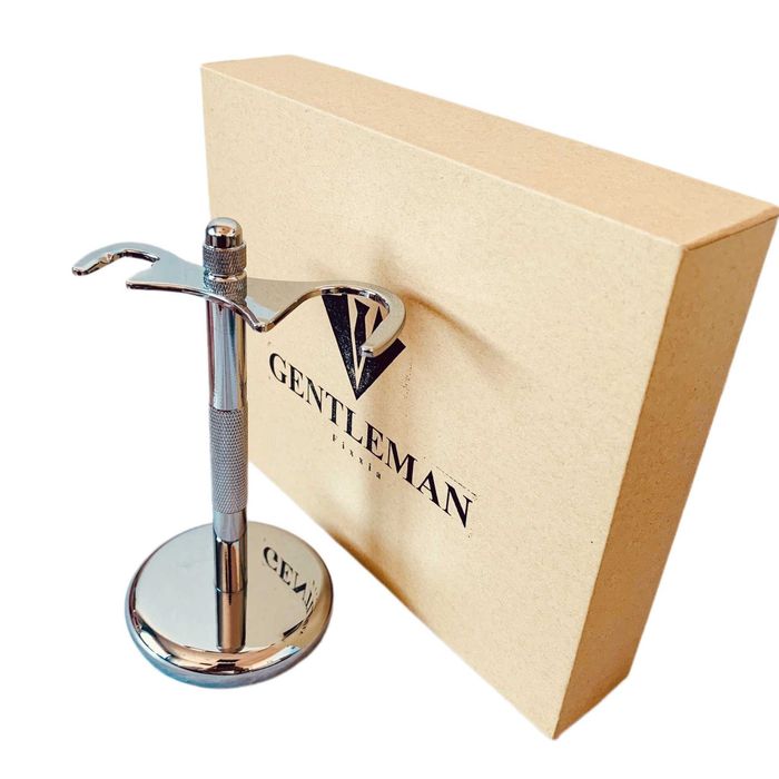 Suport pentru aparat barbierit si pamatuf