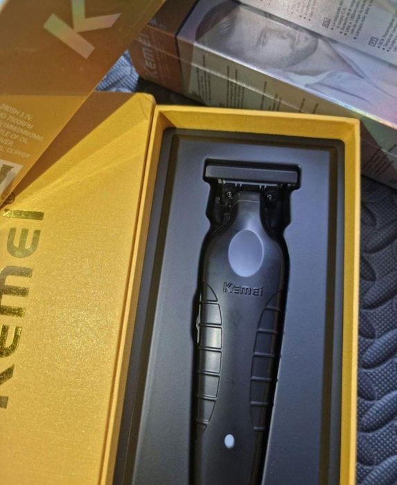 Trimmer Kemei 2299 Profesional 0 mm Contur | Precizie Absolută