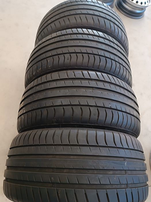 Set 4 Anvelope Vara 235 45 17 dot2023 ca și noi