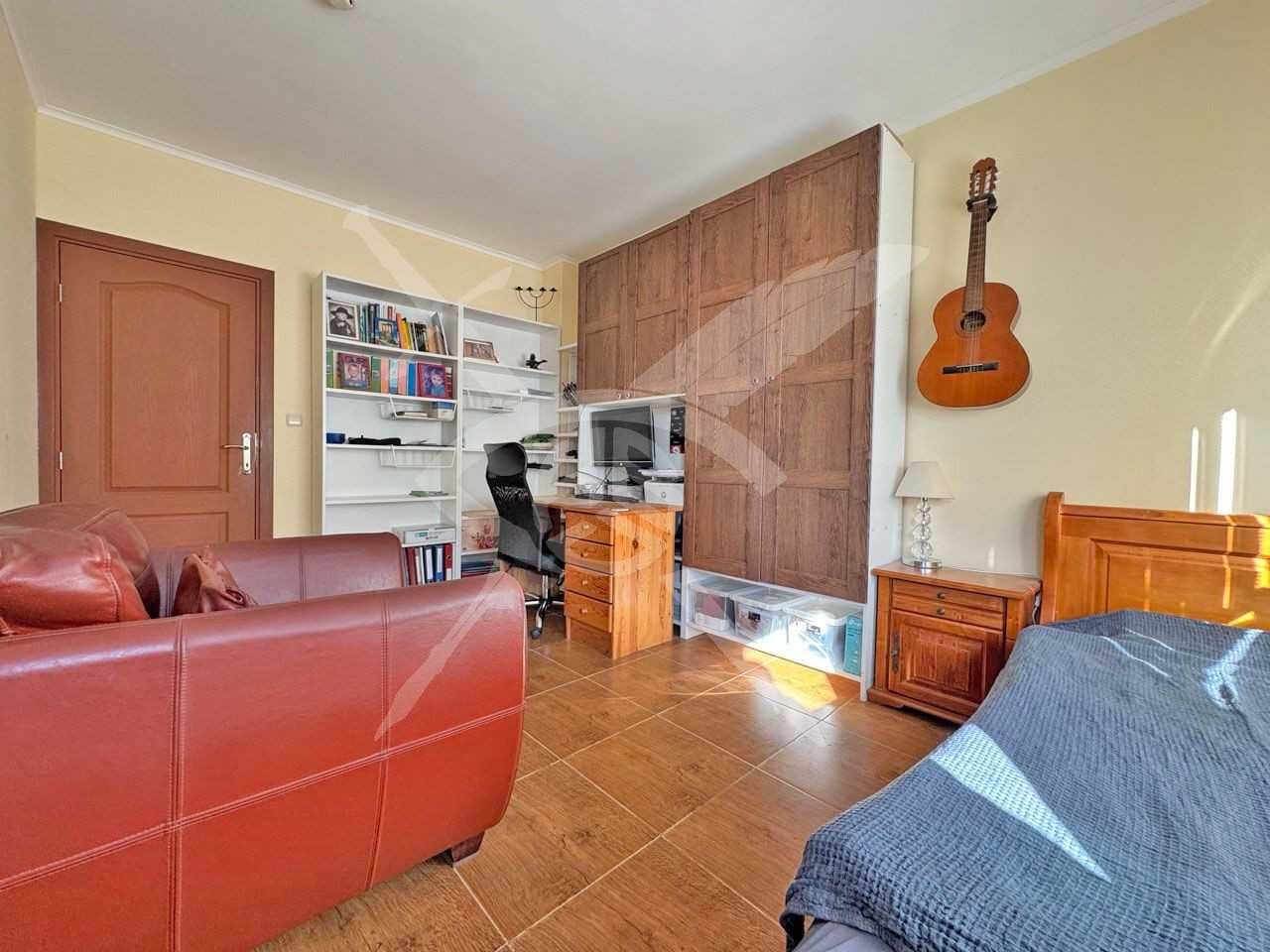 Продава се Тристаен апартамент в с. Кошарица, Област Бургас - 90 кв.м за 1078 €/кв.м - Снимка #11