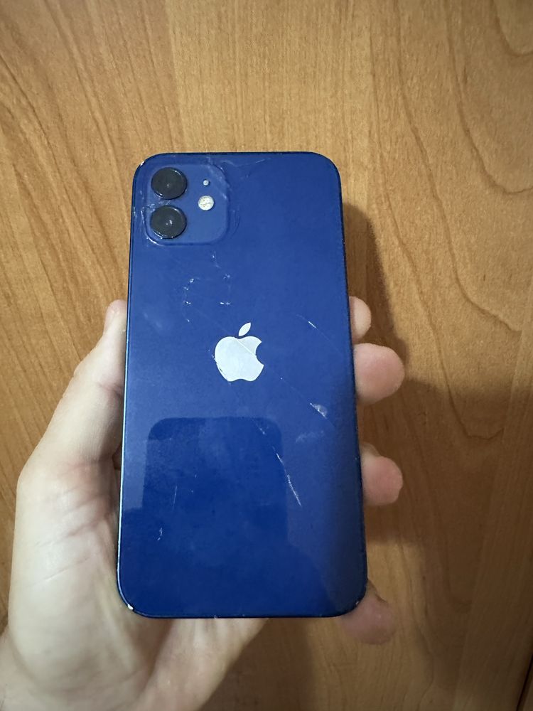 iPhone 12 - /iCloud/ за части