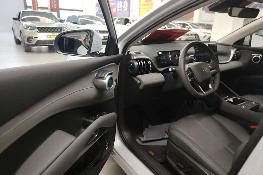 Yuan plus smart full 2025 йил