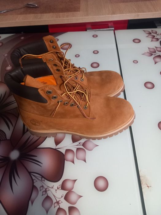 Ancaltăminte toamnă iarna la 450lei timberland