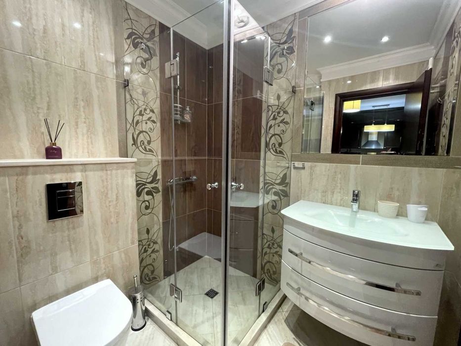 Продава се Двустаен апартамент в София, Свобода - 62 кв.м за 1517 €/кв.м - Снимка #4