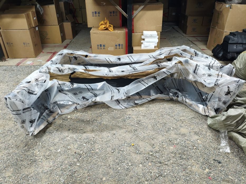 Задний бампер Тойота Камри 55 Европа