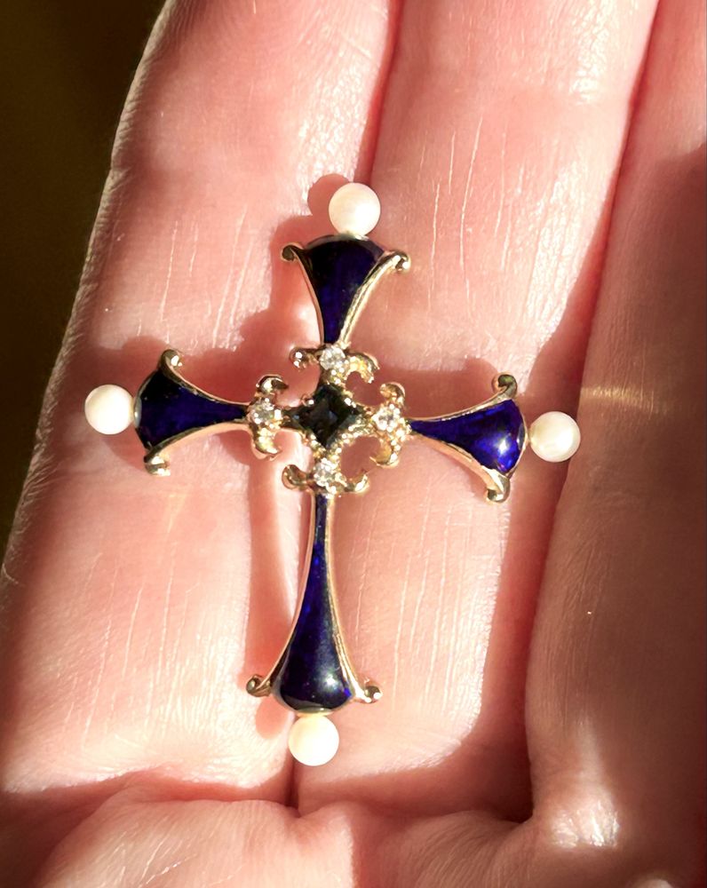 Cruciulita Faberge din aur 14K, email, diamante, perle, safir