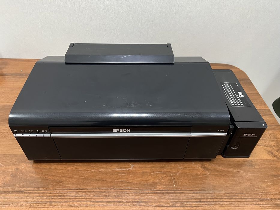 Epson l805 в хорошем состоянии