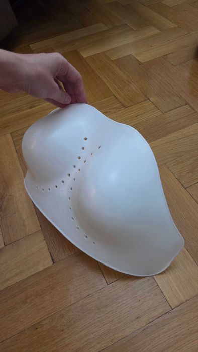 Tibiere, Genunchiere, manusi box, protectie piept si cochilie