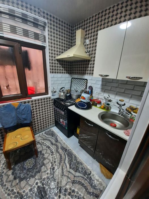 Срочно продается 2Х кв 1-етаж