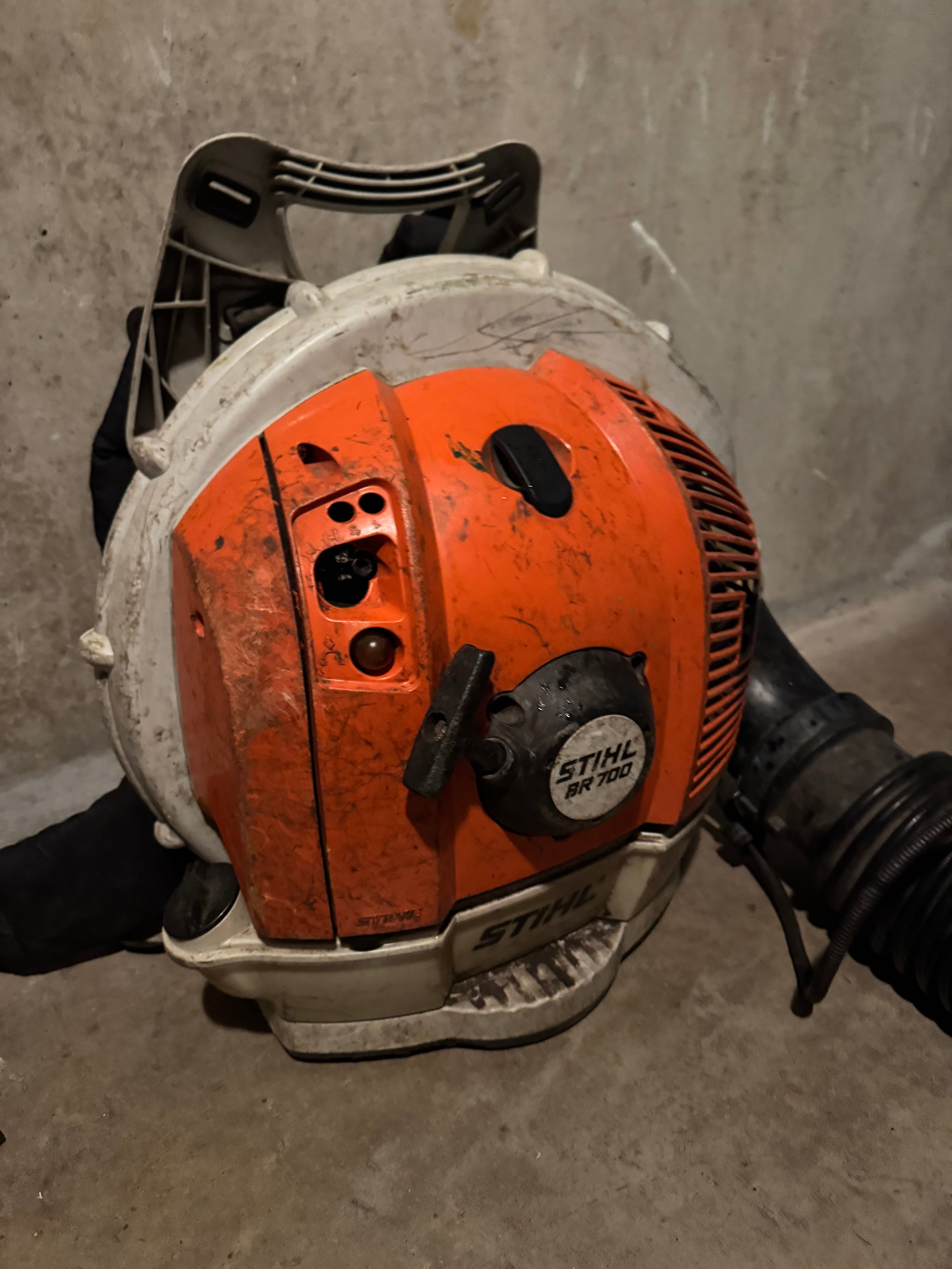 Stihl бензинова гръбна духалка