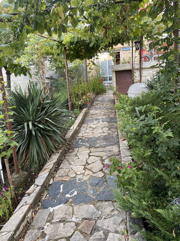 Продава се Къща в Бургас, Център - 330 кв.м за 694 €/кв.м - Снимка #4