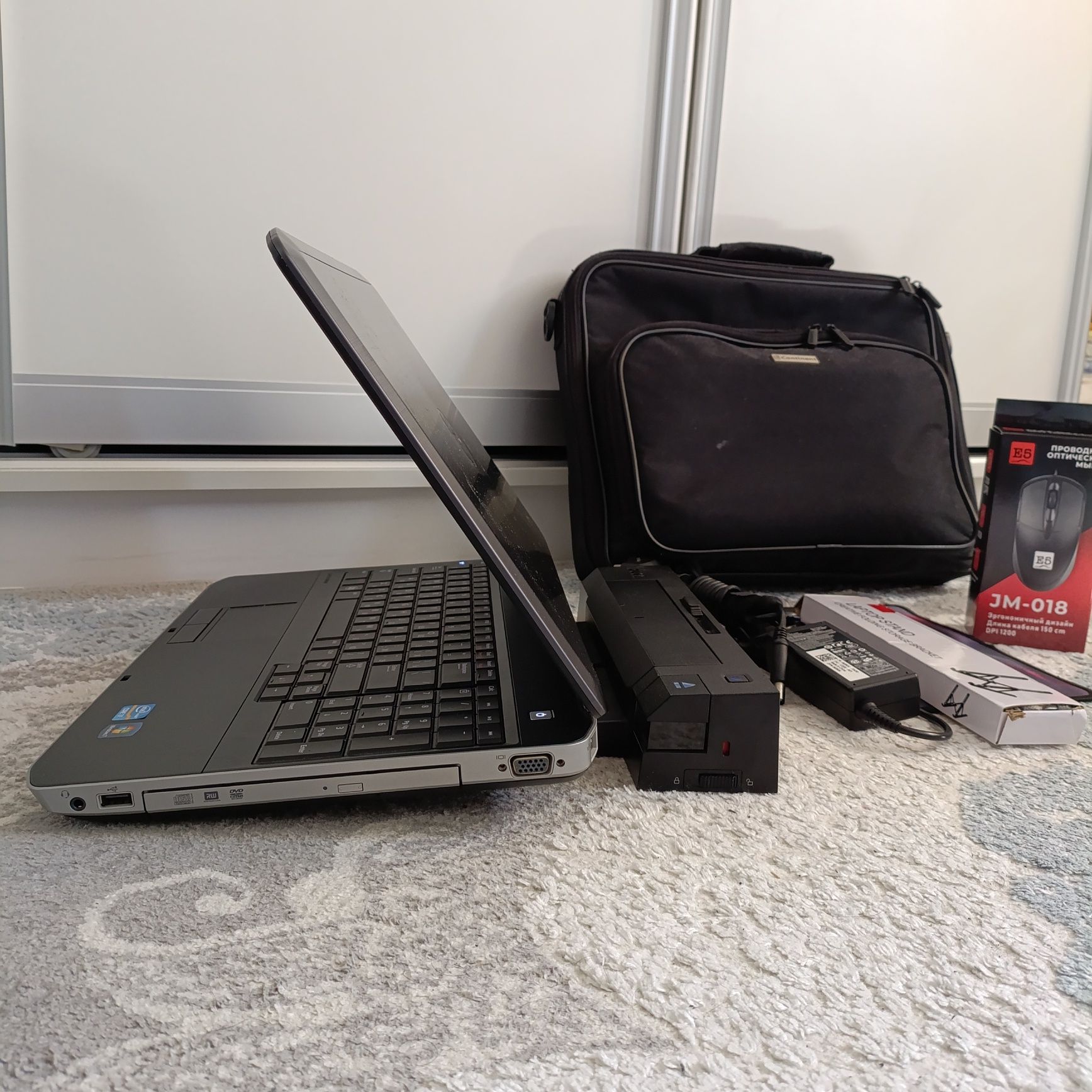 DELL  Latitude| 15.6 | SSD-128GB | Windows 10 | Intel Core i 7 |