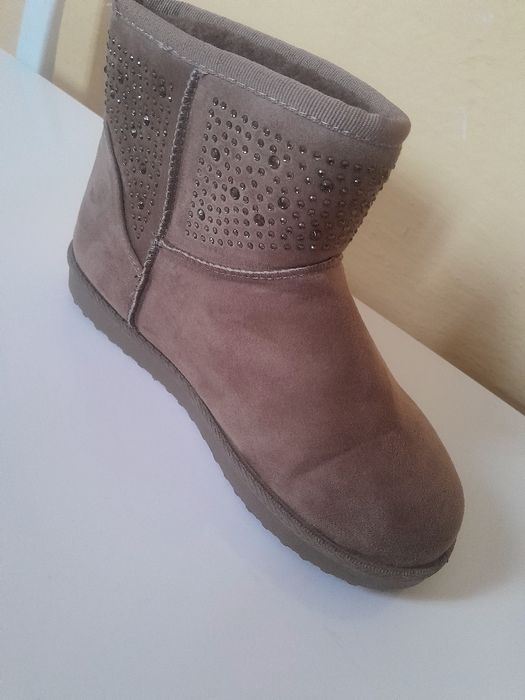 Дамски топли боти