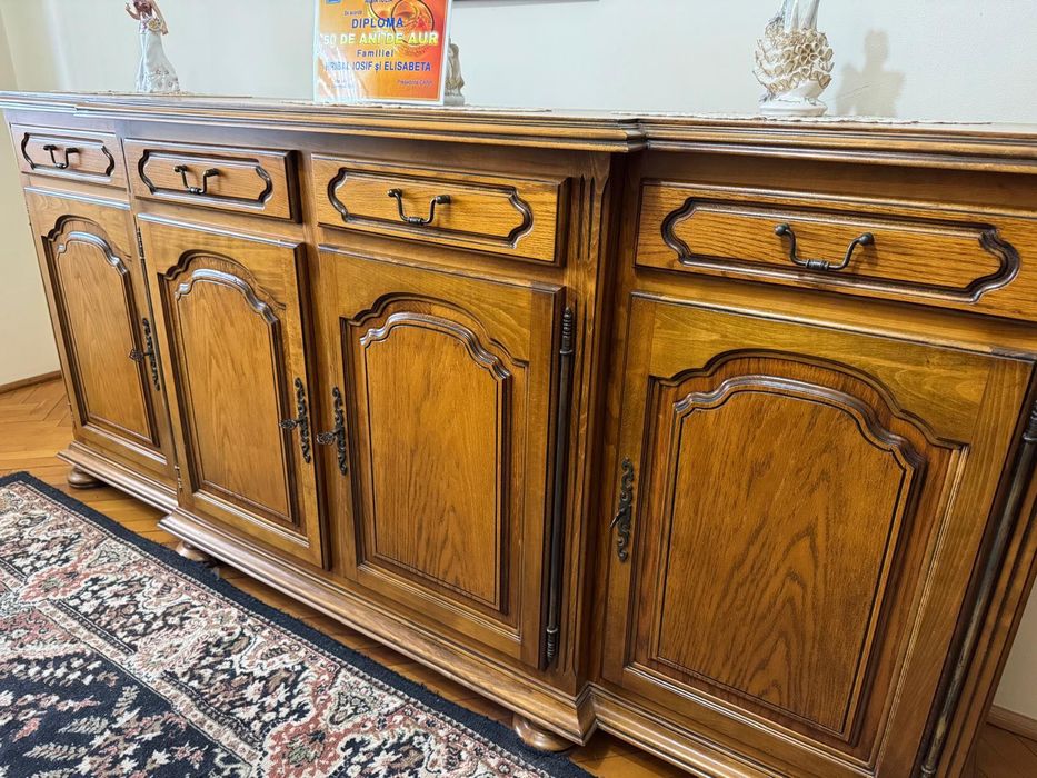 Mobila Vintage de vanzare - Stare buna—Okazie