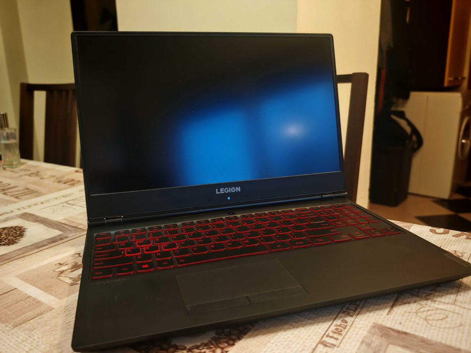 Laptop gaming Lenovo Legion y7000/i5-9300h/GTX 1650/16 gb ram/512 SSD