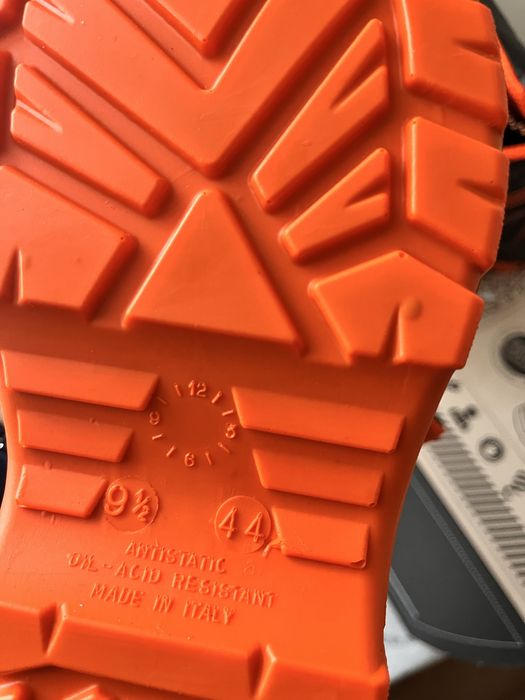 Работни обувки Панда!