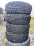 Комплект зимние шипованные шины 205/65/15 205/65R15 Matador.