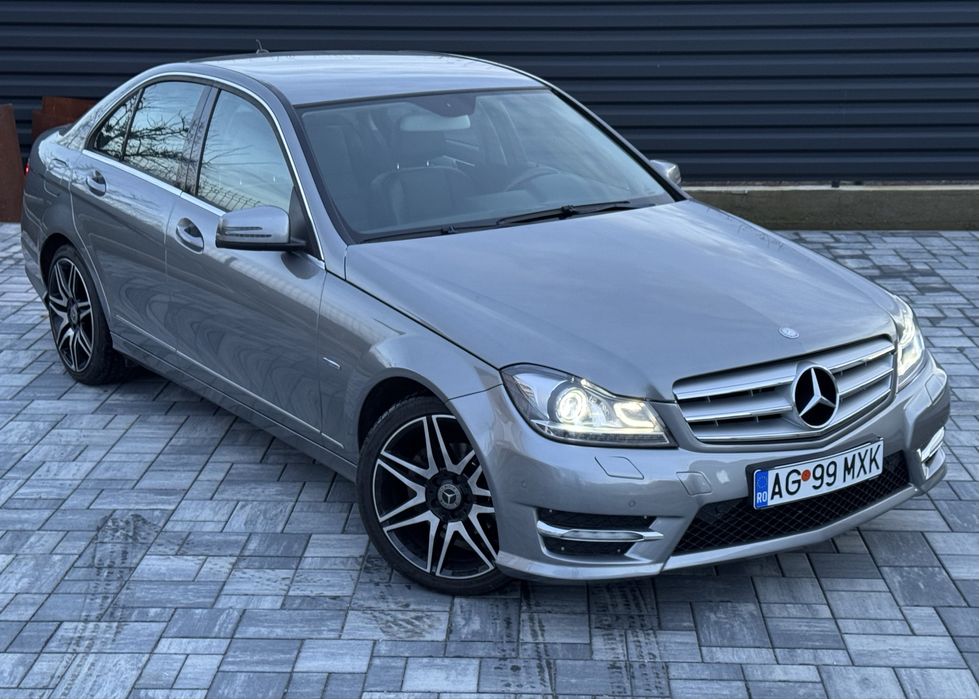 Proprietar . Vand Mercedes C180 CGI