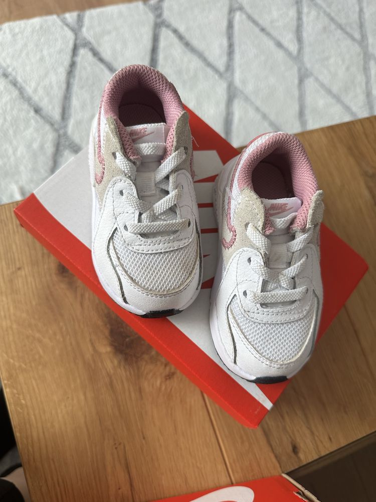 Детски маратонки Nike AirMax
