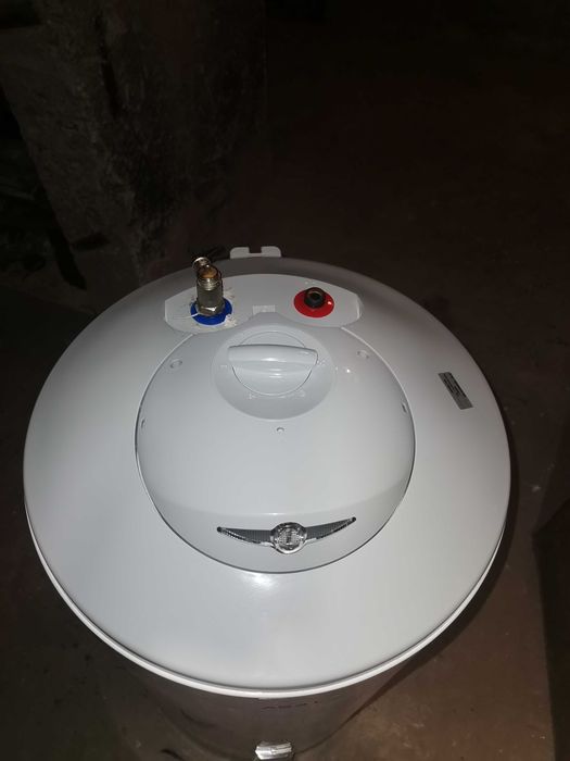 Теси 80л вертикален бойлер