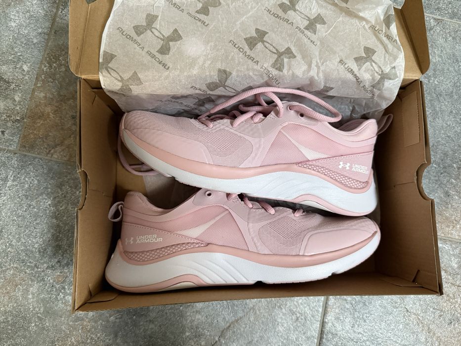 Pantofi Under Armour Hovr Omnia Dama nr.41
