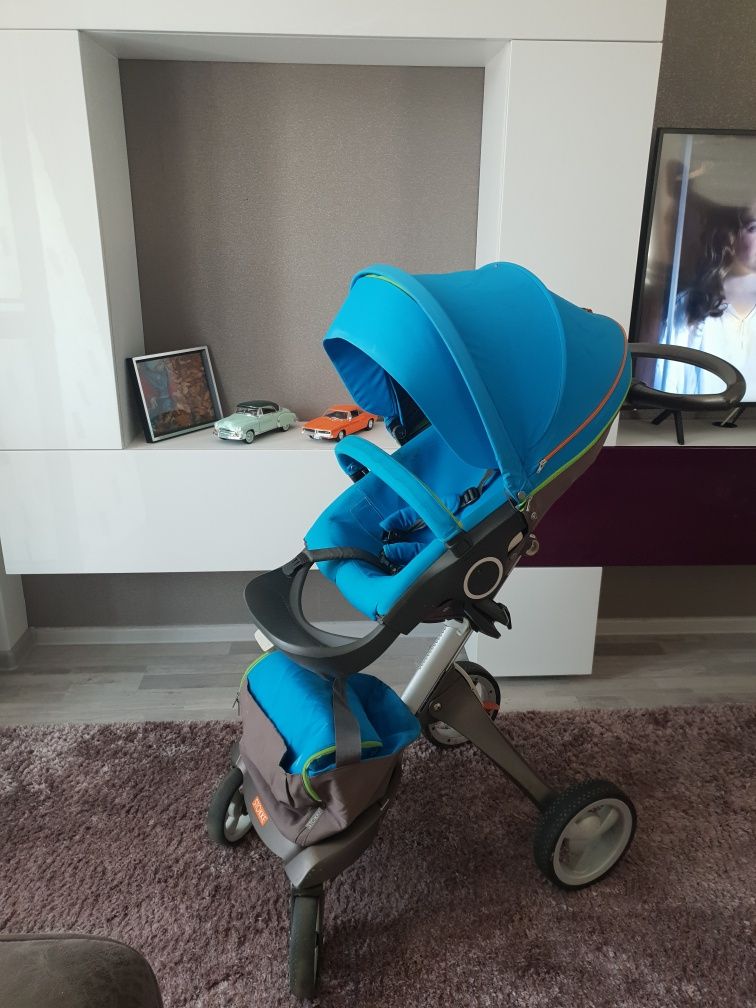 Cărucior Stokke V4