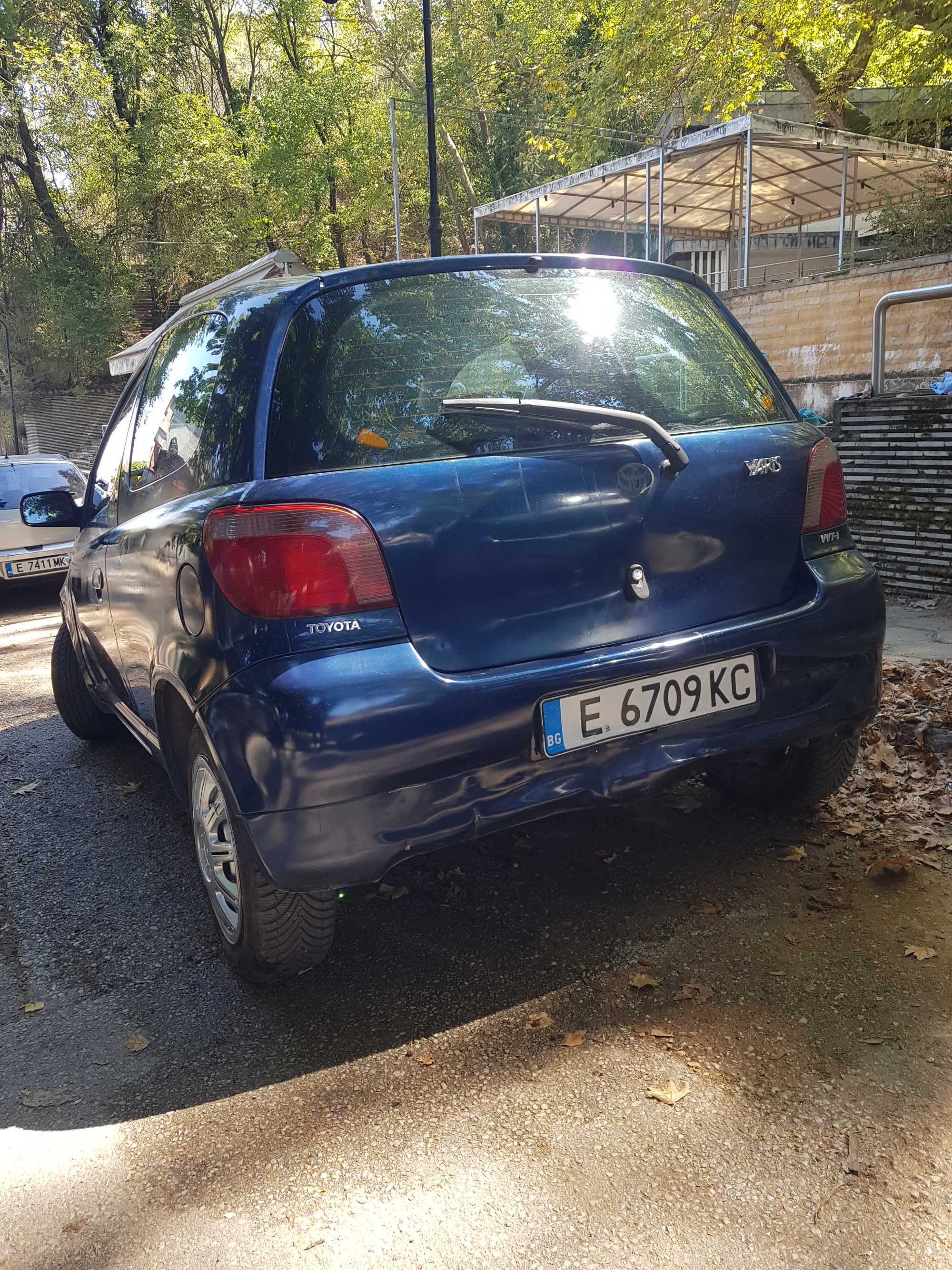 Продавам кола Toyota Yaris