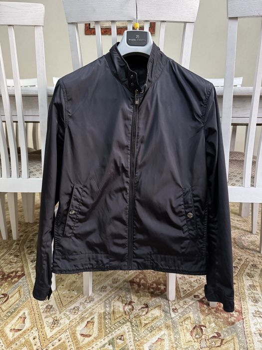 Продам куртку, ветровку Massimo Duti