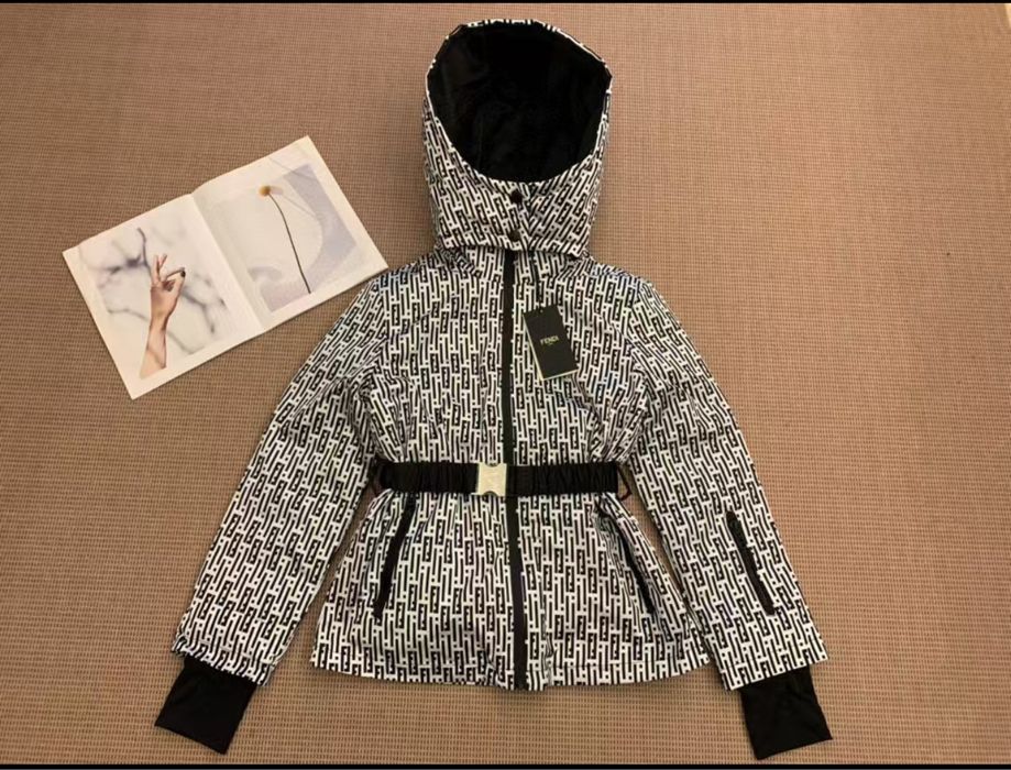 Куртка Fendi новая