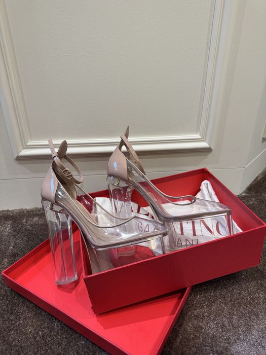 Valentino Garavani Runway