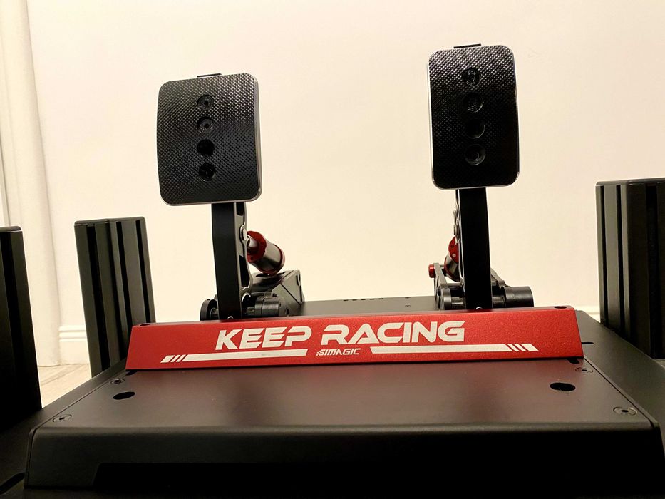 Simagic Alpha/Volan GT NEO/Pedale P1000/Cardru Simlab GT1 EVO + Scaun