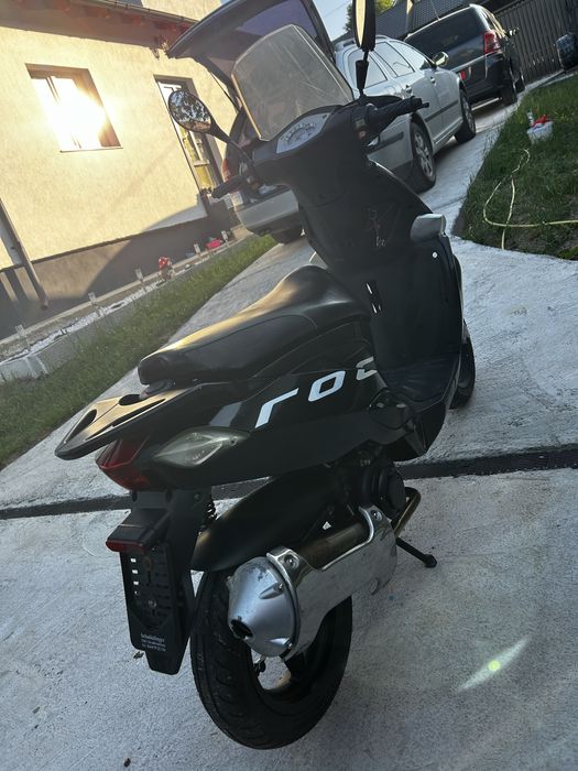 Scuter Generic ROC 50, 2013, 8700 km - 49cc