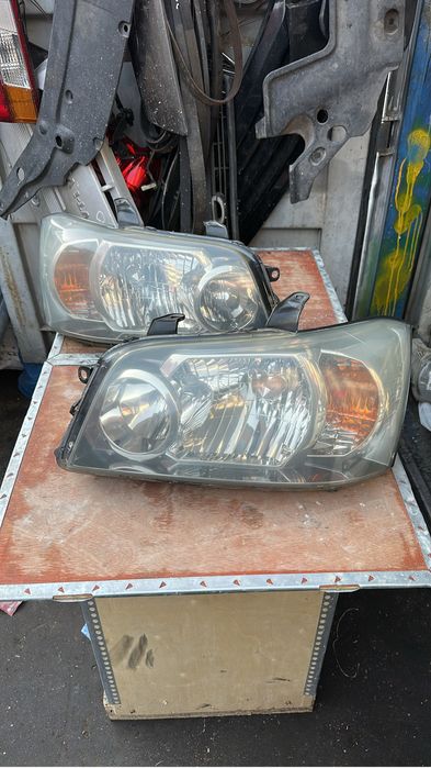 Фары на Toyota Highlander