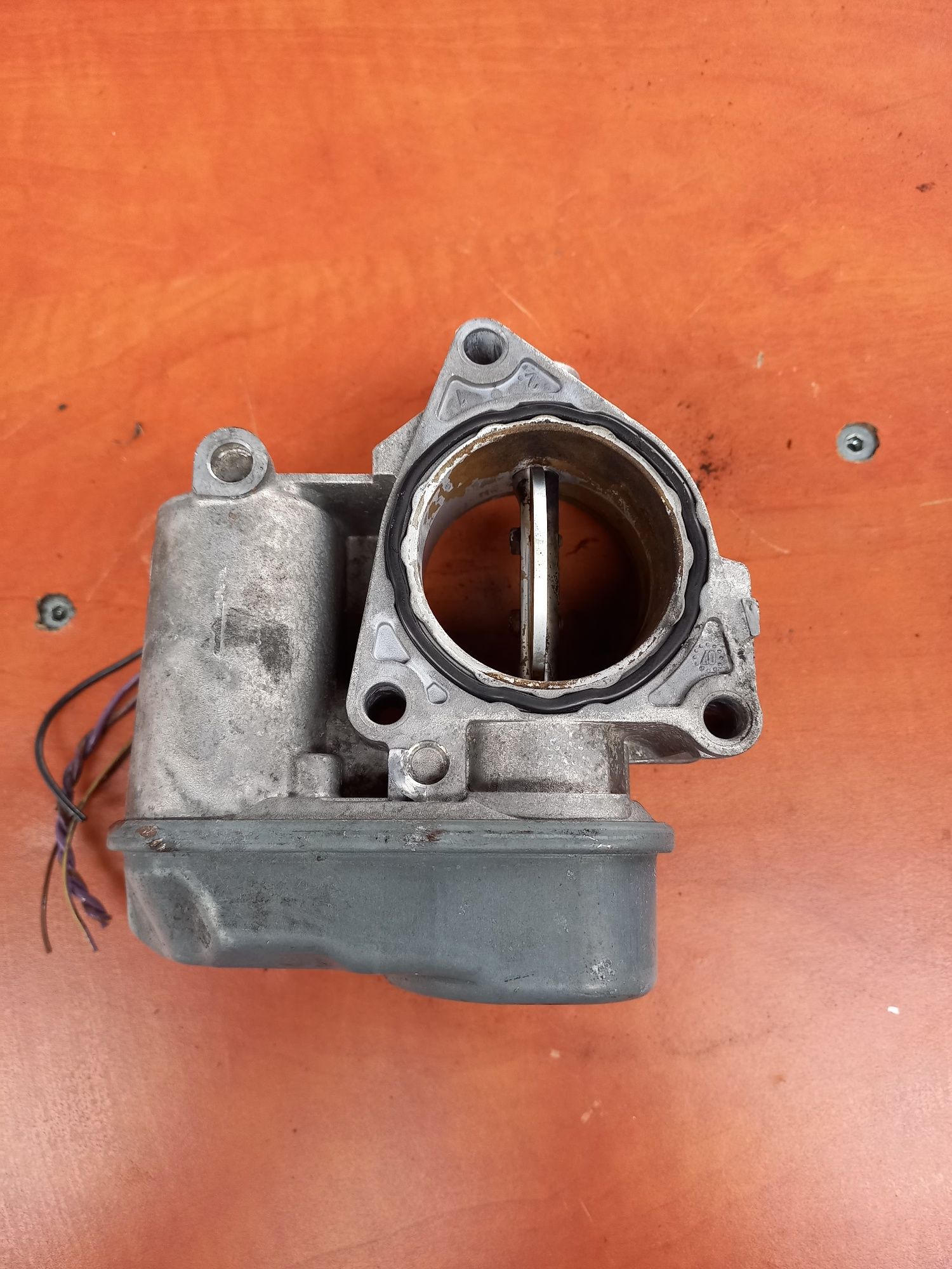 Clapeta accelerație vw passat b6 motor 2.0 tdi BMR 170 cp 03G128063B