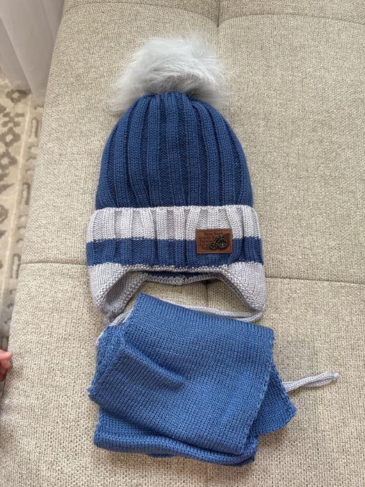 Детская шапка с шарфом