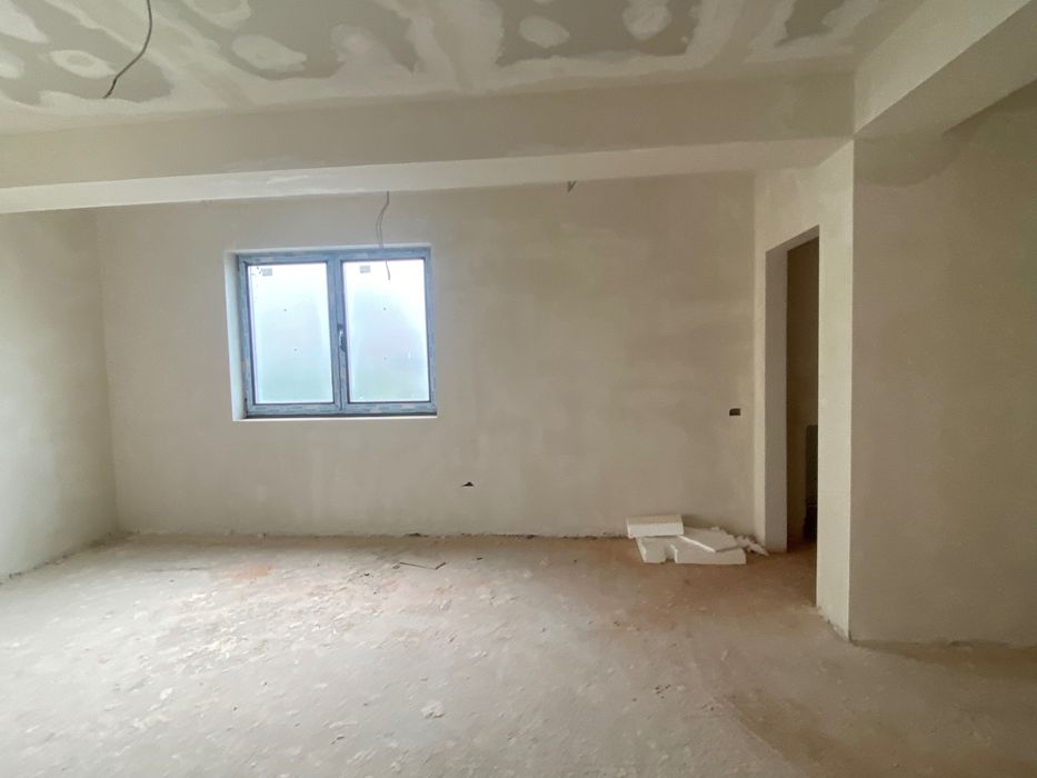 **De Vânzare: garsoniera – Finisaje Premium**