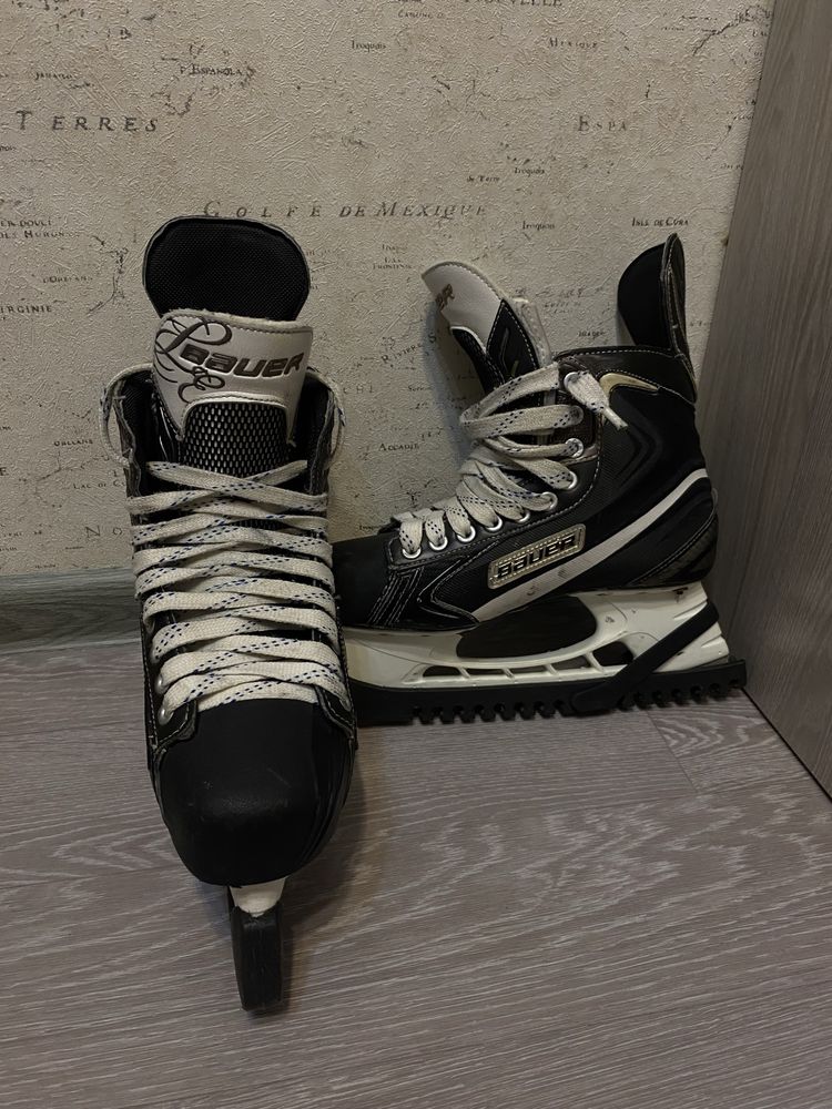 Продам профессиональные коньки BAUER VAPOR X7.0LE Limited idition