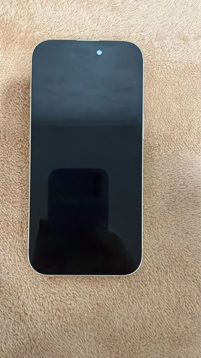 Срочноо продам Айфон 15 128гигов