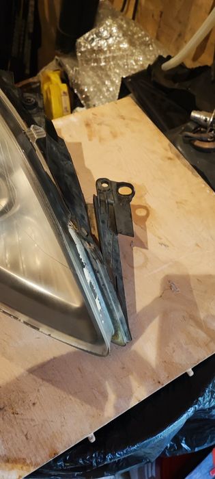 Фарове за Опел Зафира б