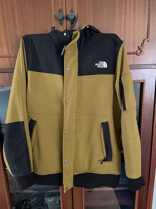 Джемпер The North Face.