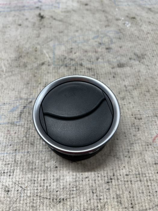 grila ventilatie  suzuki vitara 2017