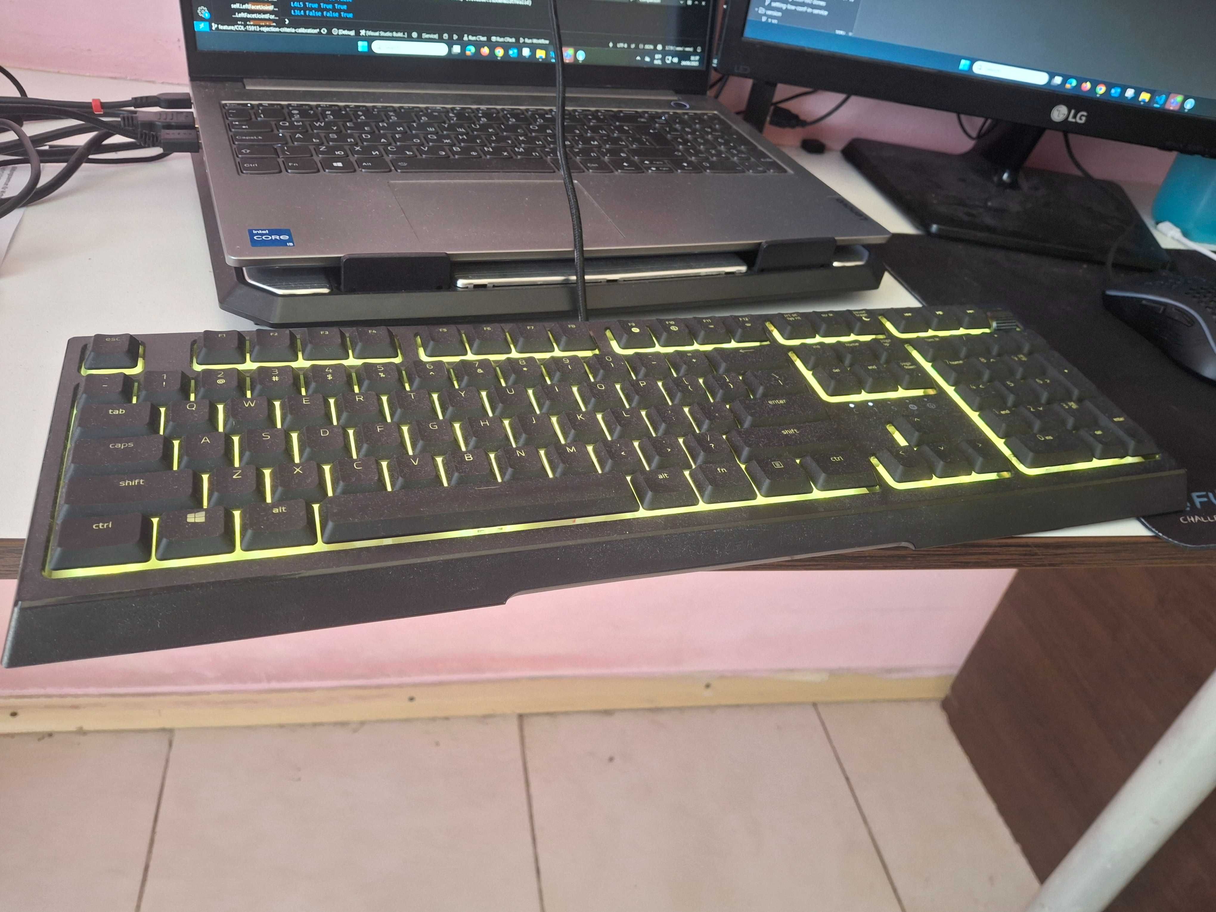 Razer Ornata V2  - Gaming keyboard - Хибридна гейминг клавиатура