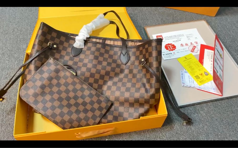 Geanta Louis Vuitton Neverfull