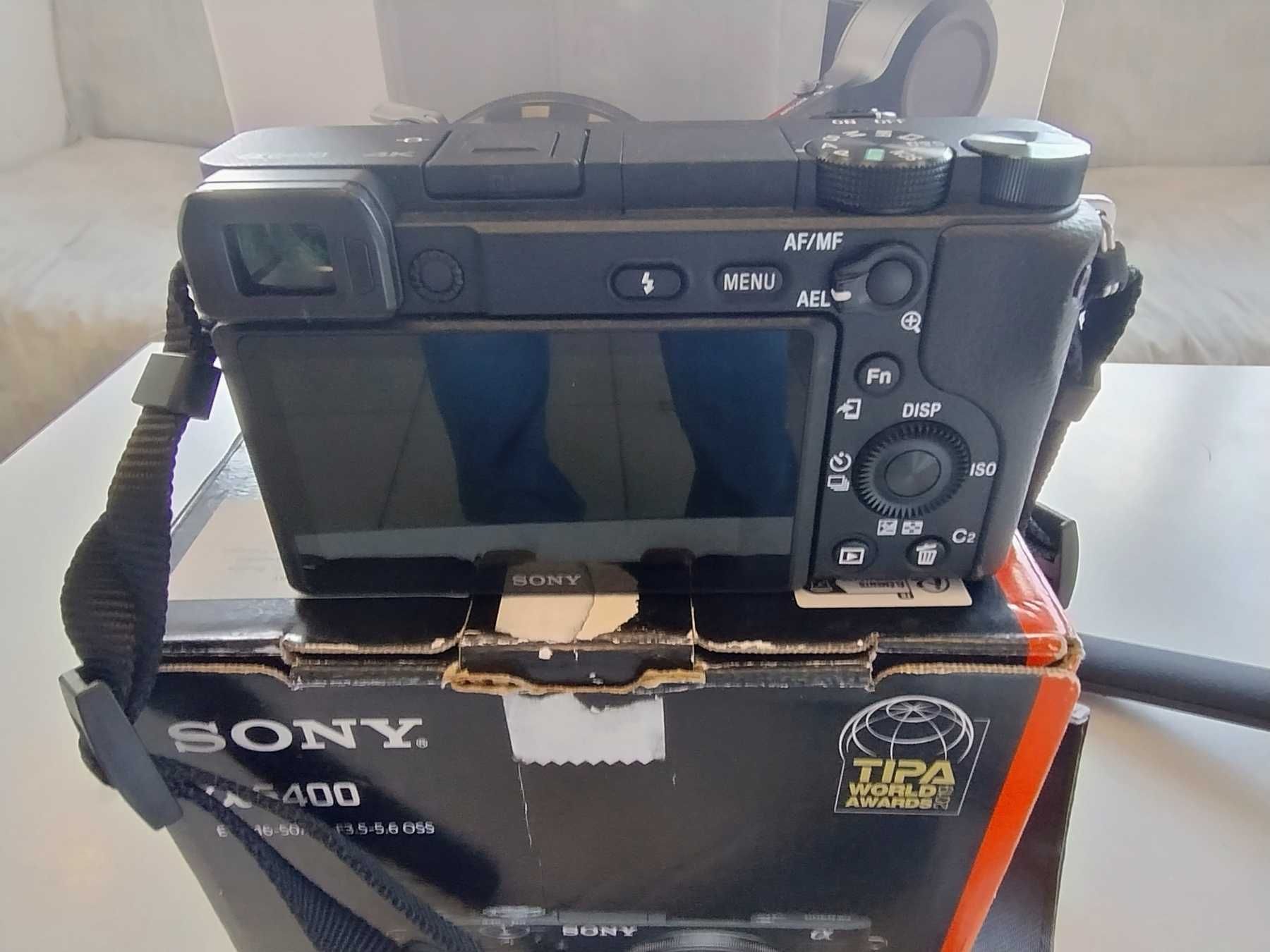Фотоапарат Sony A6400 ILCE-6400L със Стабилизатор Gimbol DJI RS3