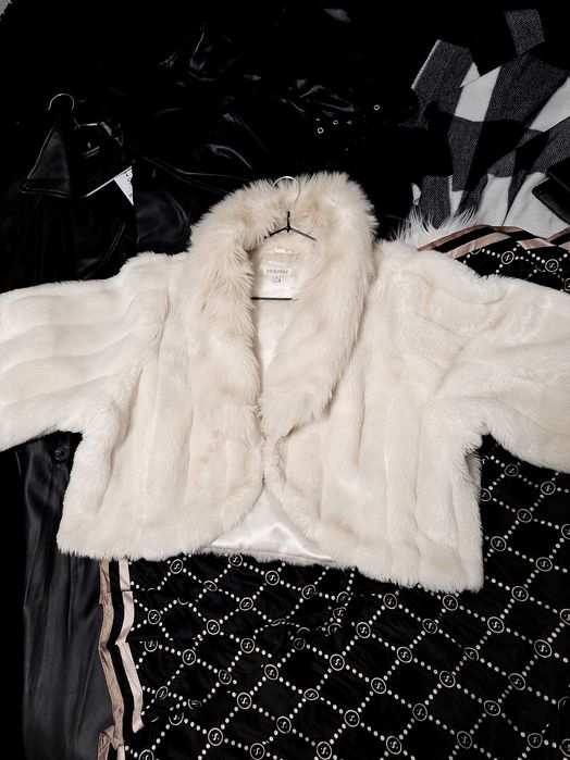 Haină scurtă eco Cream Luxe