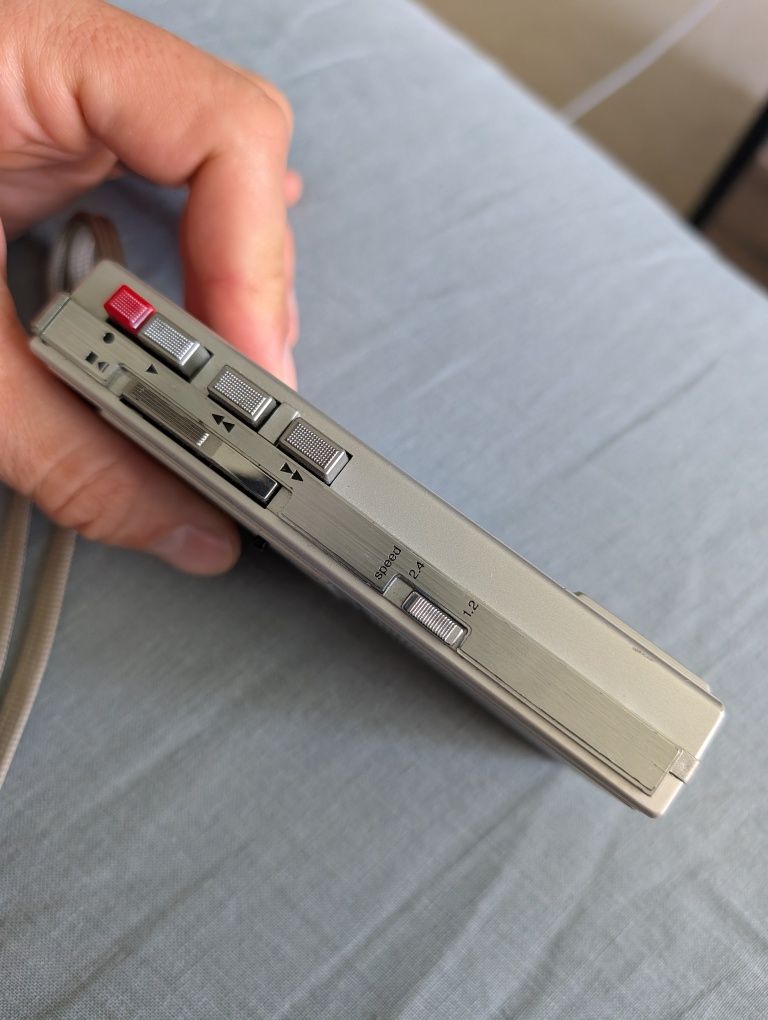 Reportofon microcaseta Sanyo, perfect functional